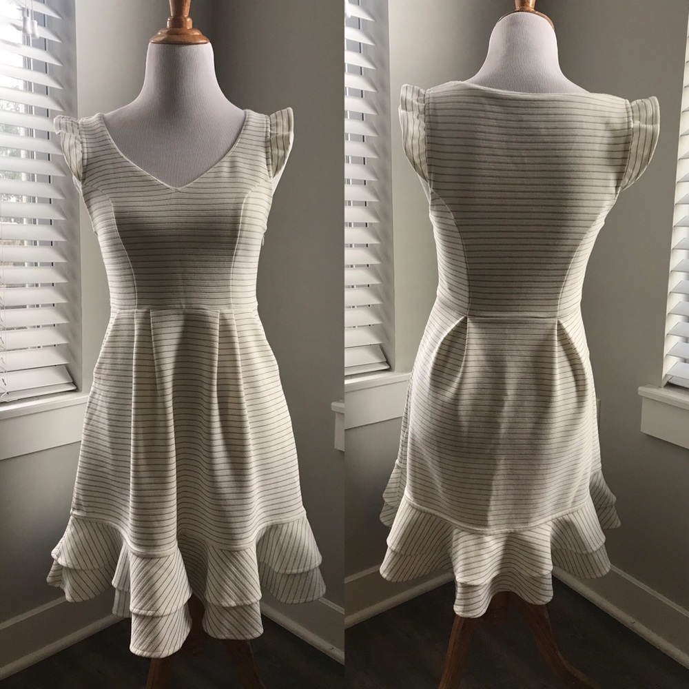 anthropologie white striped dress with pockets!